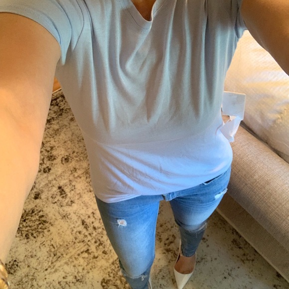 New💖Summer white VINCE. Tee - Picture 3 of 8